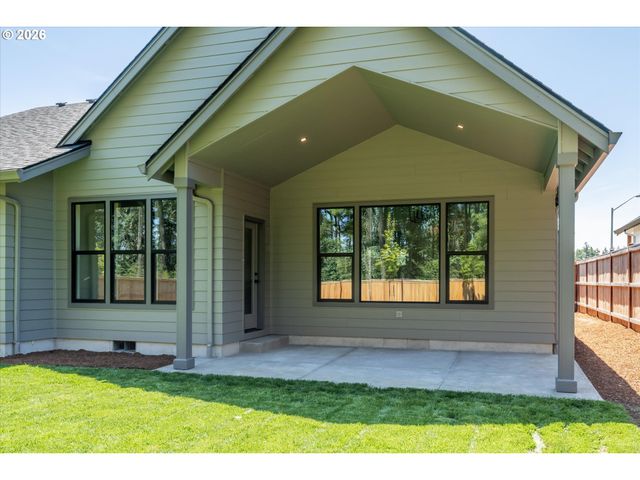 25331 E BROADWAY Ave, Veneta, OR 97487