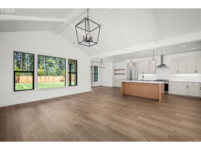 25331 E BROADWAY Ave, Veneta, OR 97487