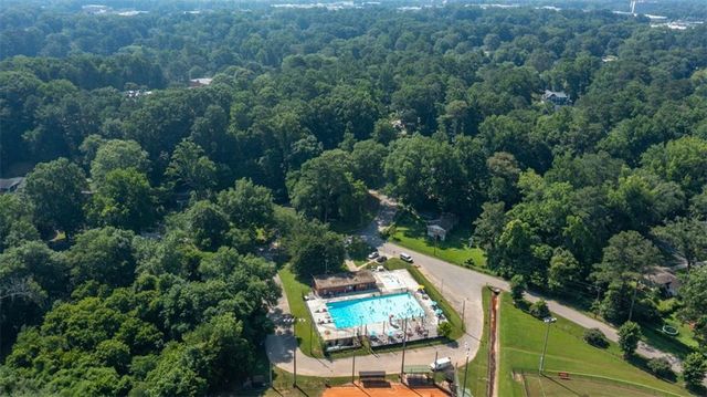 2343 Hunting Valley Drive, Decatur, GA 30033