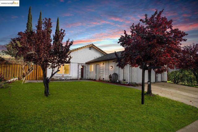 2031 Biscay DR, Pittsburg, CA 94565