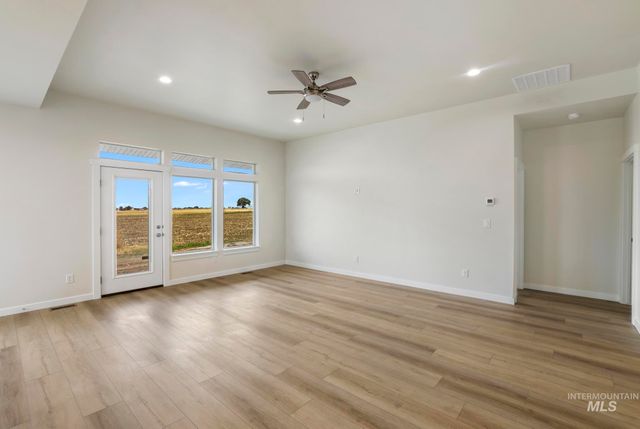 902 23rd Ave E, Jerome, ID 83338