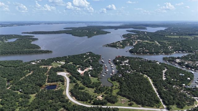 155 County Road 1742, Chico, TX 76431