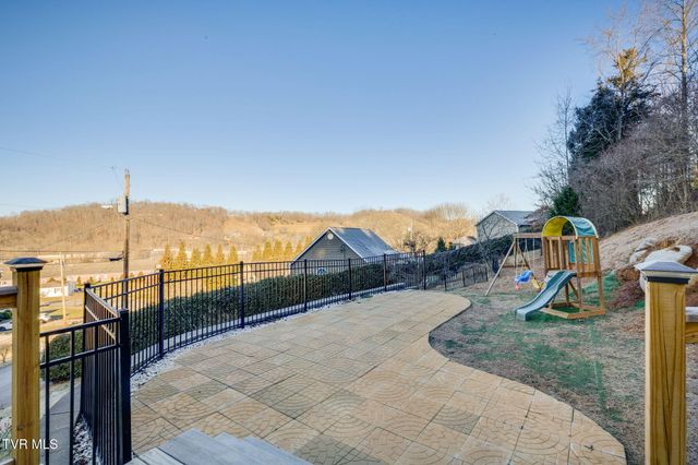 2013 Katelyn Drive, Elizabethton, TN 37643