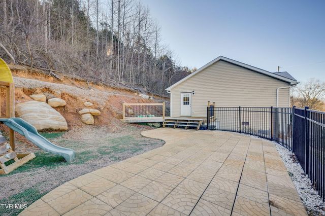 2013 Katelyn Drive, Elizabethton, TN 37643