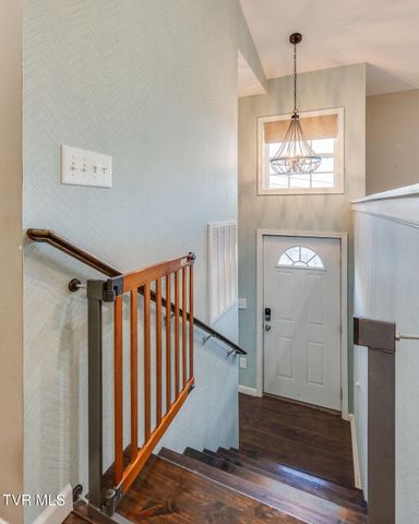 2013 Katelyn Drive, Elizabethton, TN 37643