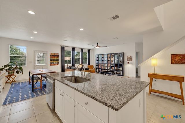 236 Mary Max Circle, San Marcos, TX 78666