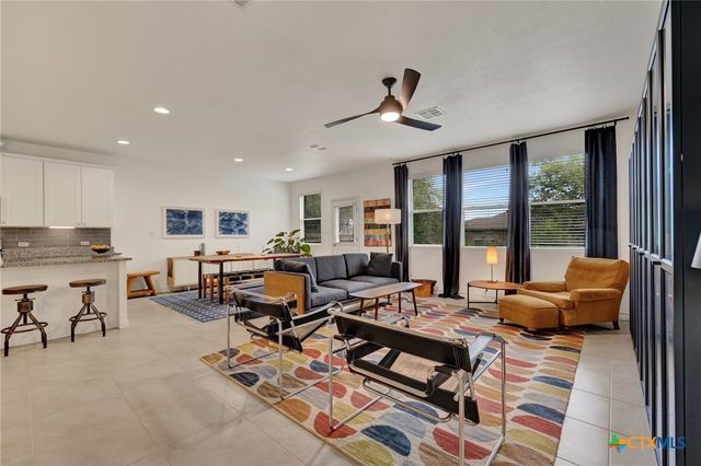 236 Mary Max Circle, San Marcos, TX 78666