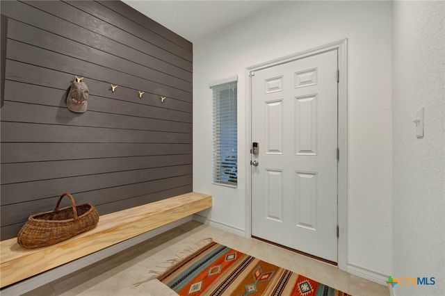 236 Mary Max Circle, San Marcos, TX 78666
