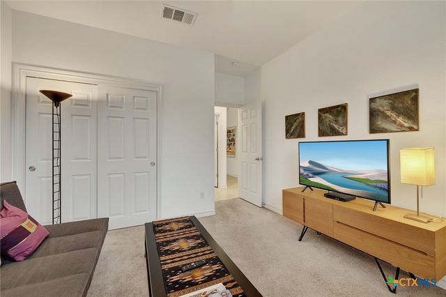 236 Mary Max Circle, San Marcos, TX 78666