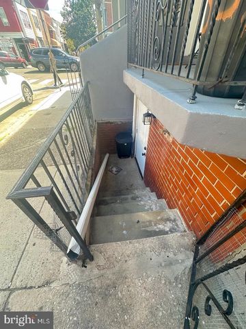 2552 S BEULAH ST, Philadelphia, PA 19148