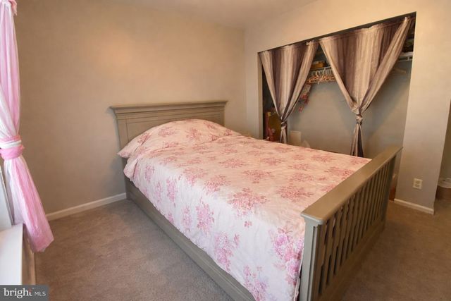 21 PARK SIDE DR, Sicklerville, NJ 08081