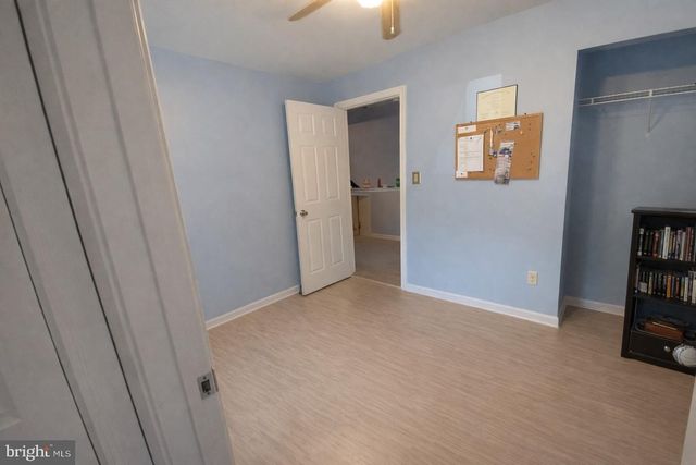 21 PARK SIDE DR, Sicklerville, NJ 08081