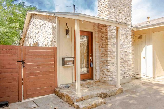 2011 Meadowridge DR A, Austin, TX 78704