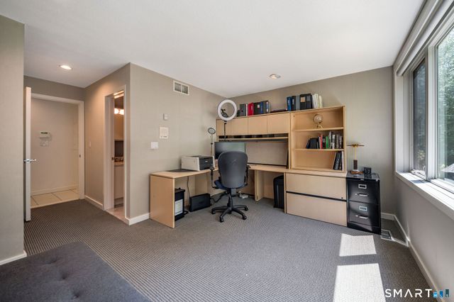 14 Grouse Lane, Woodbridge, CT 06525