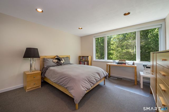 14 Grouse Lane, Woodbridge, CT 06525