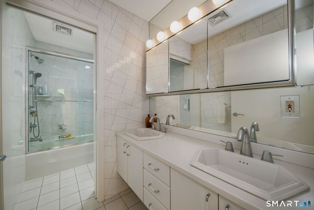 14 Grouse Lane, Woodbridge, CT 06525
