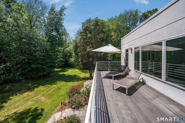 14 Grouse Lane, Woodbridge, CT 06525