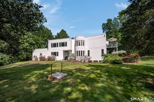 14 Grouse Lane, Woodbridge, CT 06525
