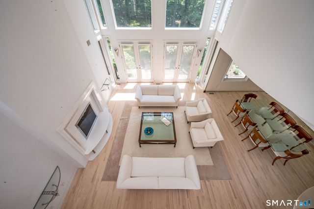 14 Grouse Lane, Woodbridge, CT 06525
