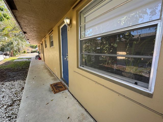 5639 Lincoln Street 3, Hollywood, FL 33021