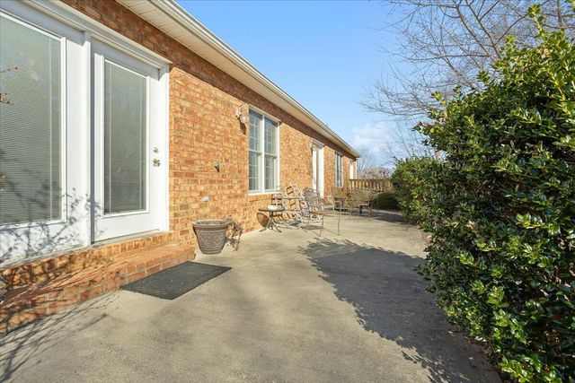 360 Maple Ridge LN, Fincastle, VA 24090
