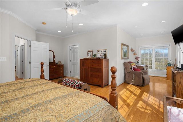 360 Maple Ridge LN, Fincastle, VA 24090