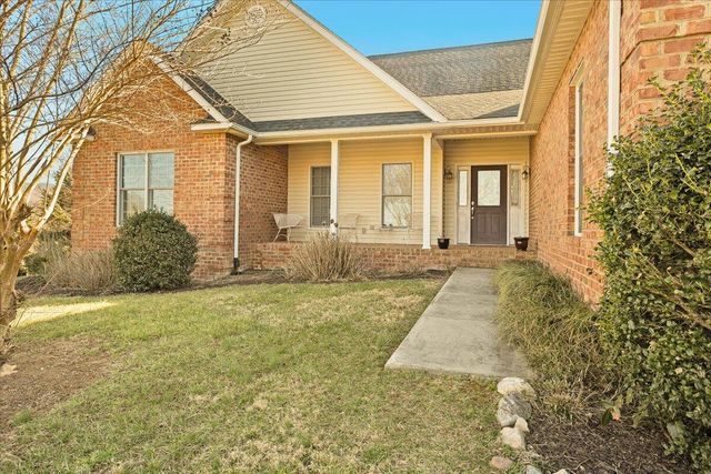 360 Maple Ridge LN, Fincastle, VA 24090