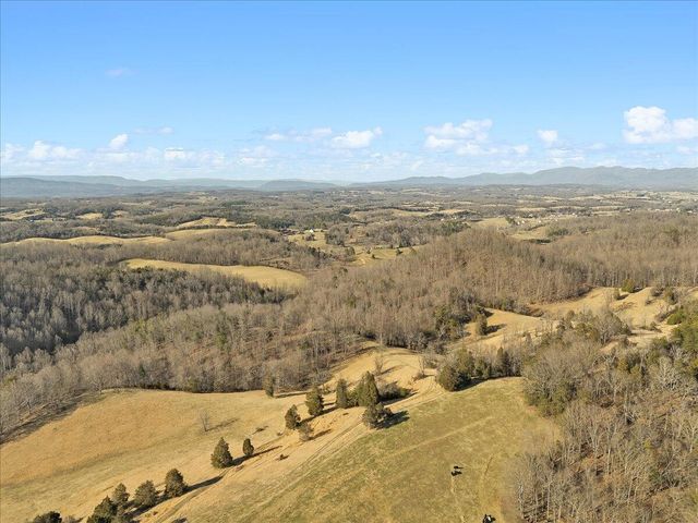 360 Maple Ridge LN, Fincastle, VA 24090