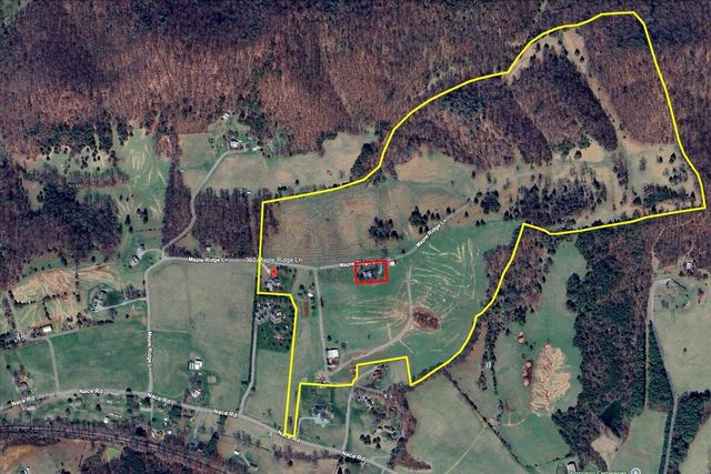 360 Maple Ridge LN, Fincastle, VA 24090