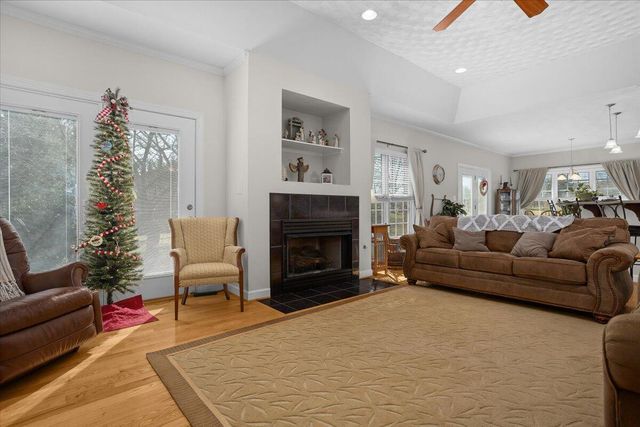 360 Maple Ridge LN, Fincastle, VA 24090