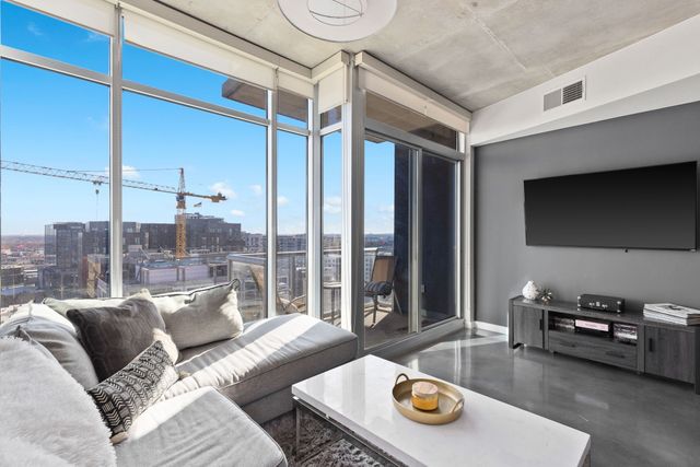 600 12th Ave S Apt 1816, Nashville, TN 37203