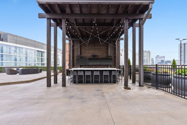 600 12th Ave S Apt 1816, Nashville, TN 37203