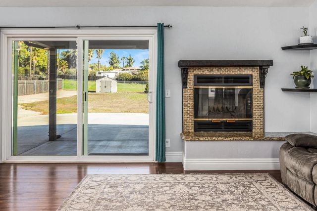 16319 Scarbery Rd, Ramona, CA 92065