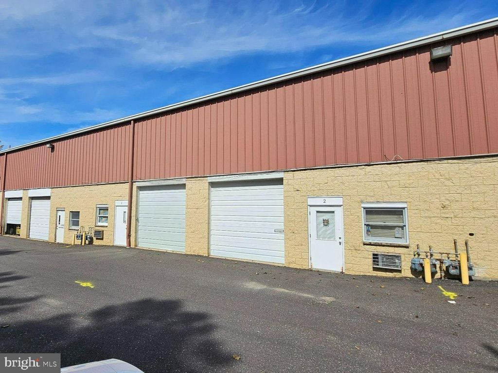 1044 INDUSTRIAL DR-UN DR #16, West Berlin, NJ 08091 — exterior