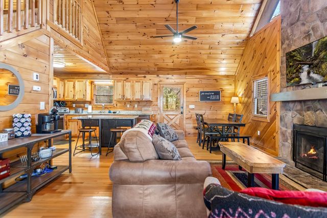 211 Highland Forest Drive, Morganton, GA 30560