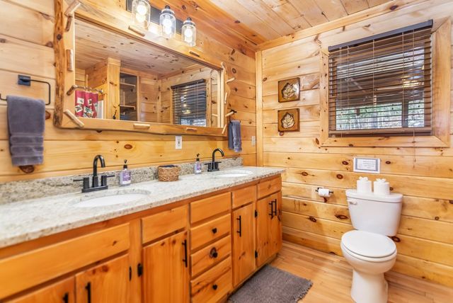 211 Highland Forest Drive, Morganton, GA 30560