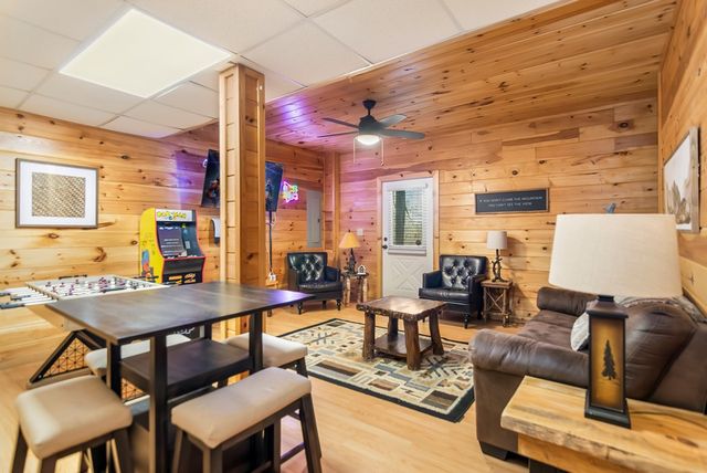 211 Highland Forest Drive, Morganton, GA 30560