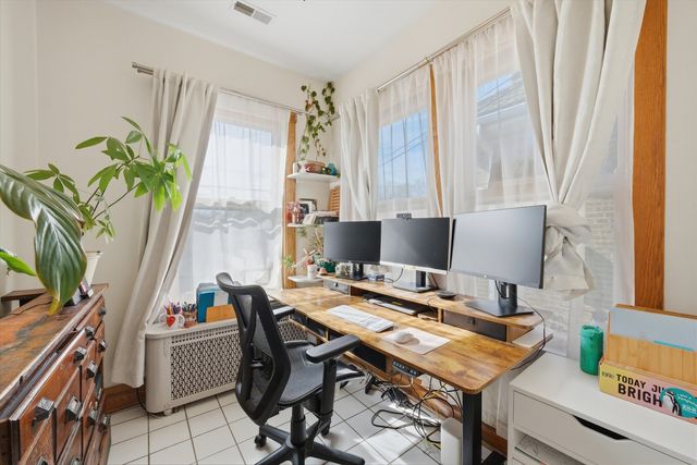 3032 Wisconsin Avenue, Berwyn, IL 60402