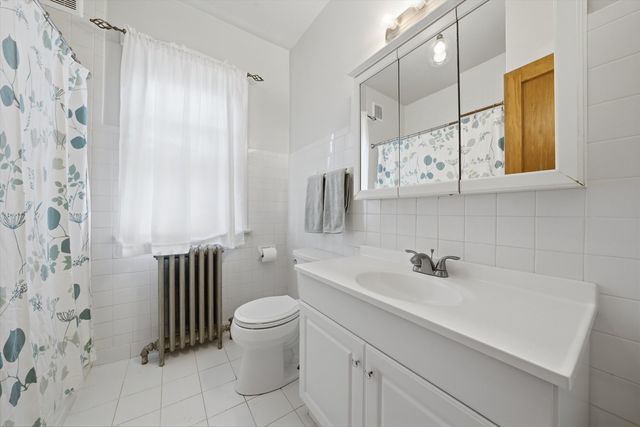 3032 Wisconsin Avenue, Berwyn, IL 60402