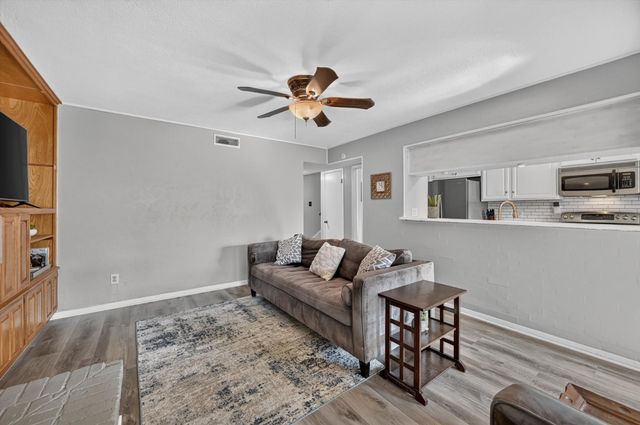 2619 Westgate Drive, Arlington, TX 76015