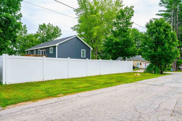 9 Lawn Avenue, Rochester, NH 03867