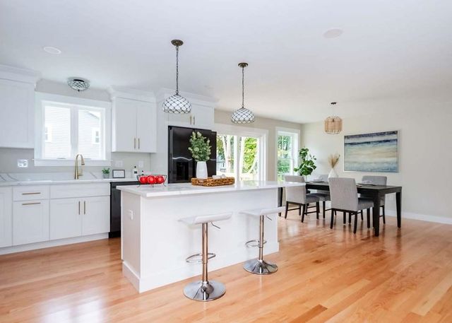 9 Lawn Avenue, Rochester, NH 03867