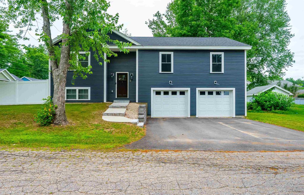 9 Lawn Avenue, Rochester, NH 03867