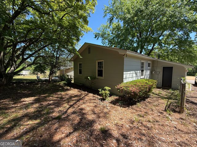 179 Youngs Mill Road, Lagrange, GA 30241