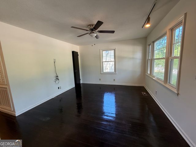 179 Youngs Mill Road, Lagrange, GA 30241