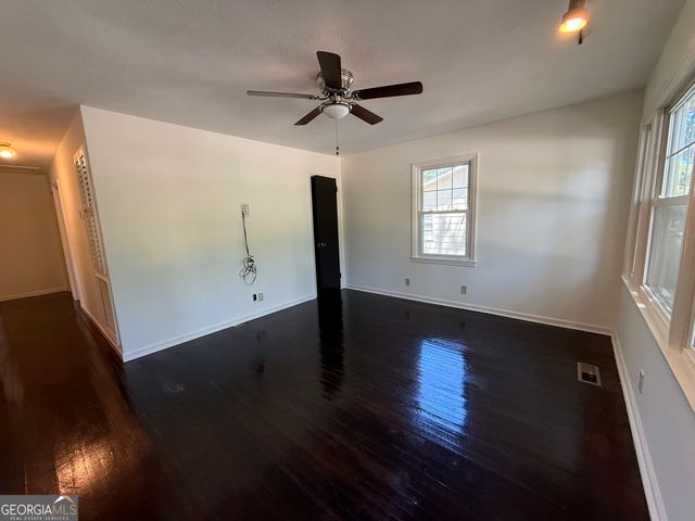 179 Youngs Mill Road, Lagrange, GA 30241