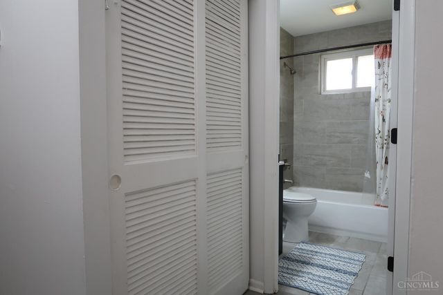 10220 Windswept Lane, Colerain Twp, OH 45251