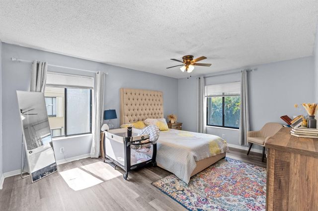 723 Sunny Pine Way H2, Greenacres, FL 33415