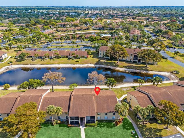 723 Sunny Pine Way H2, Greenacres, FL 33415