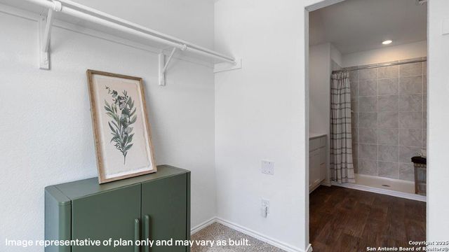 12520 Spoor Vly, Converse, TX 78109